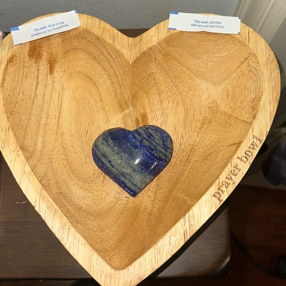 Jewelry - Lapis Lazuli Heart shaped Palm stone LAPISHRTPALM-001